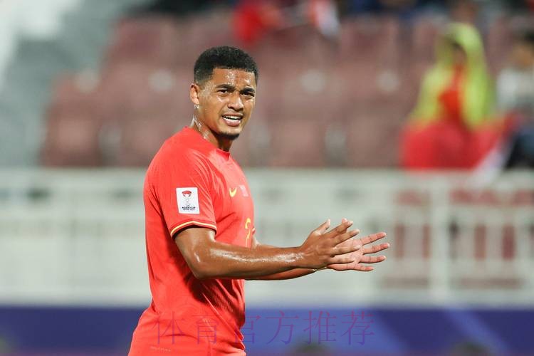 中国男足友谊赛2:0巴勒斯坦队 蒋光太国家队首球